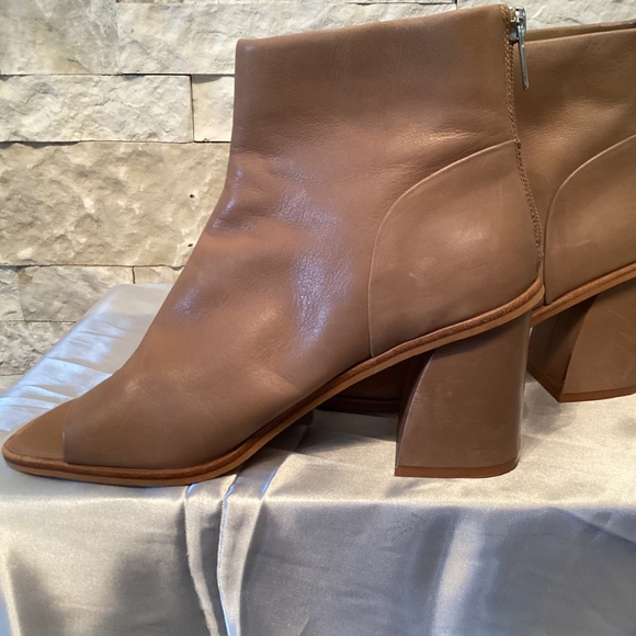 Vince Camuto Bebunder Open Toe Shooties - Picture 6 of 16